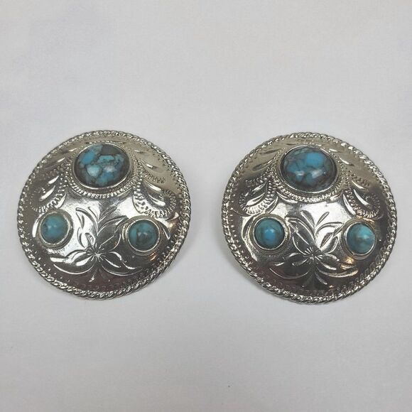 Vintage Faux Turquoise Silver Tone Round Concho Etched Pierced Post Earrings - Picture 4 of 7